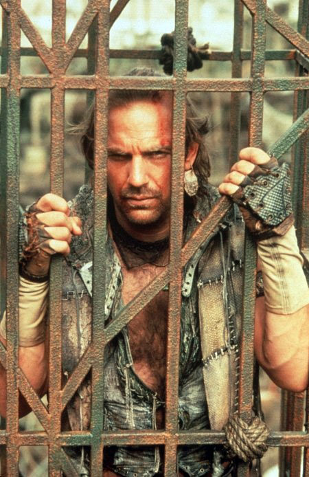 kevin-costner-waterworld http://fastncurious.fr/wp-content/uploads/2011/12/kevin-costner-waterworld.jpg