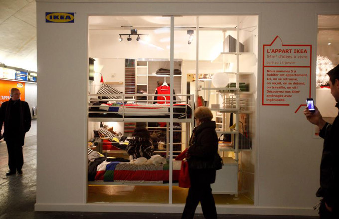 ikea4b http://fastncurious.fr/wp-content/uploads/2012/01/ikea4b.jpg