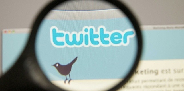 Twitter http://fastncurious.fr/wp-content/uploads/2012/11/4619711.jpg