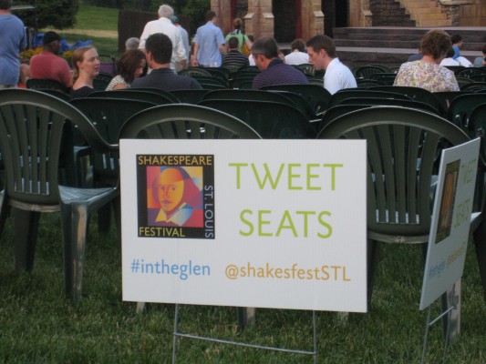 tweet seats fastncurious