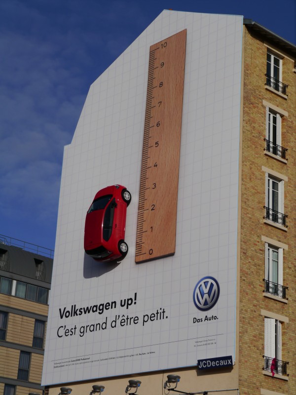 Affichage hors-média pour Volkswagen Up par l'agence V
